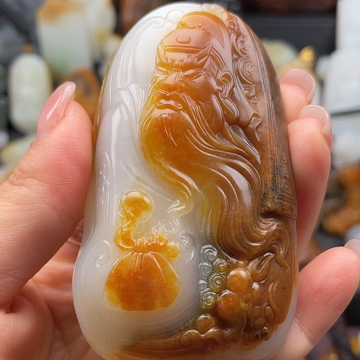 用***1和田玉未镶嵌颈饰