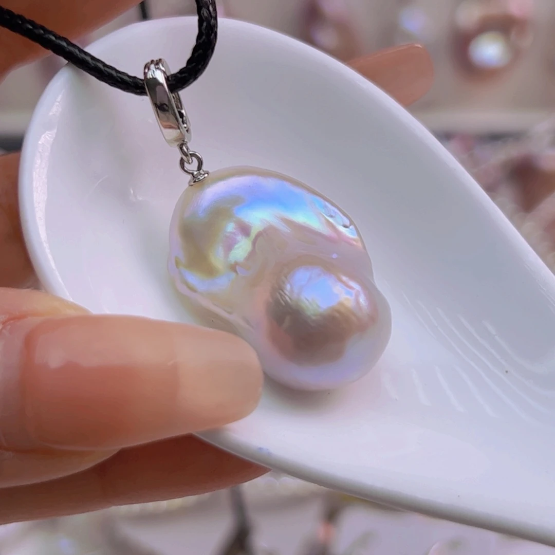 淡水珍珠吊坠(赠链)未镶嵌