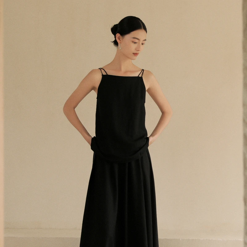 【夏季新款】AIRIQI休闲时尚简约宽松梭织A型无袖背心AY42BX610