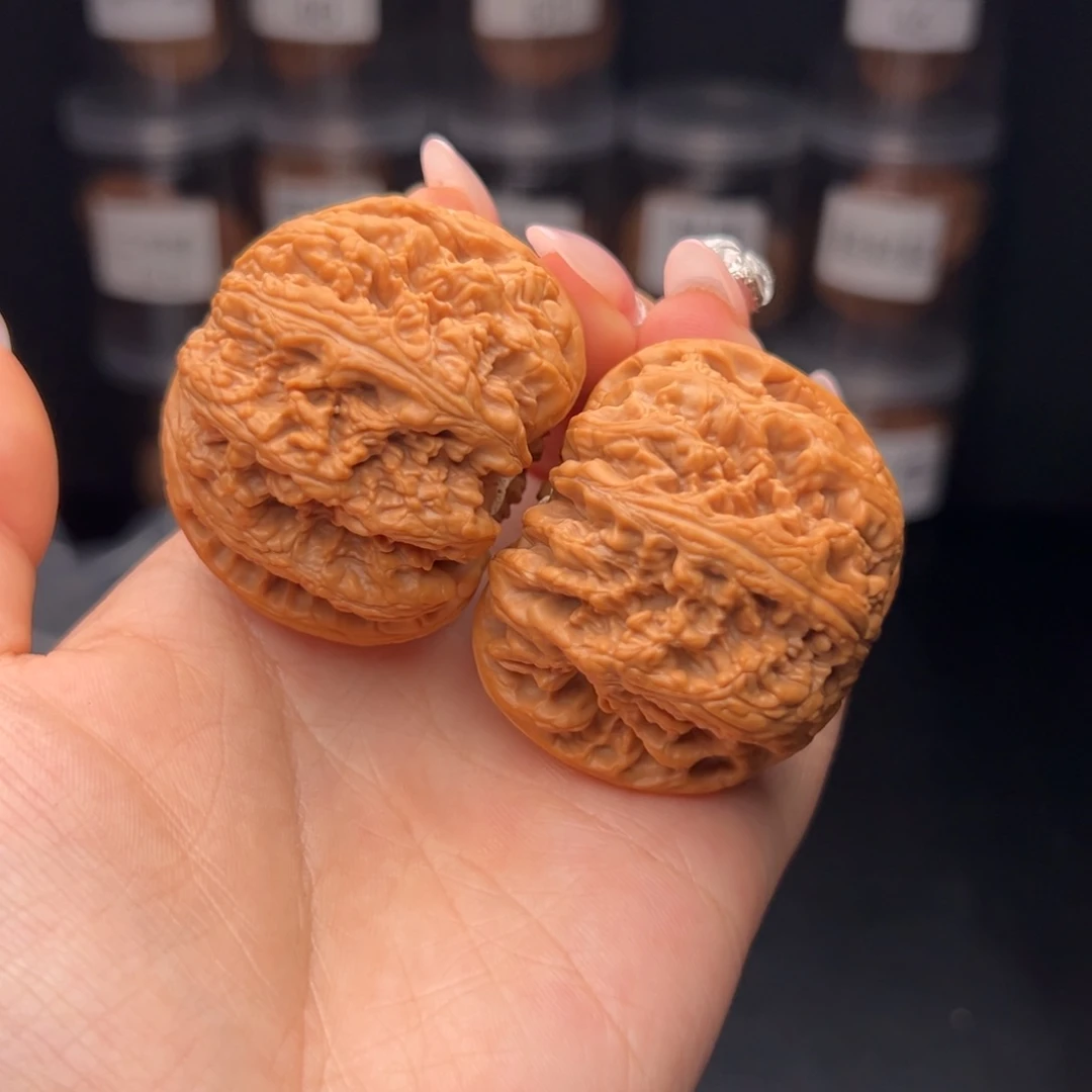 文玩核桃吊坠鹏**妻大粗筋