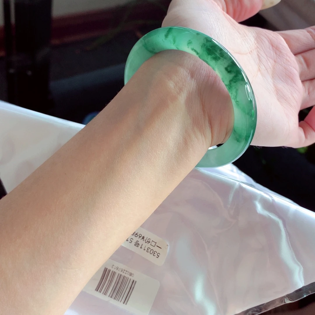 翡翠未镶嵌手镯51圆条 漏价绝美绿色幽灵 宝藏毕业 灵