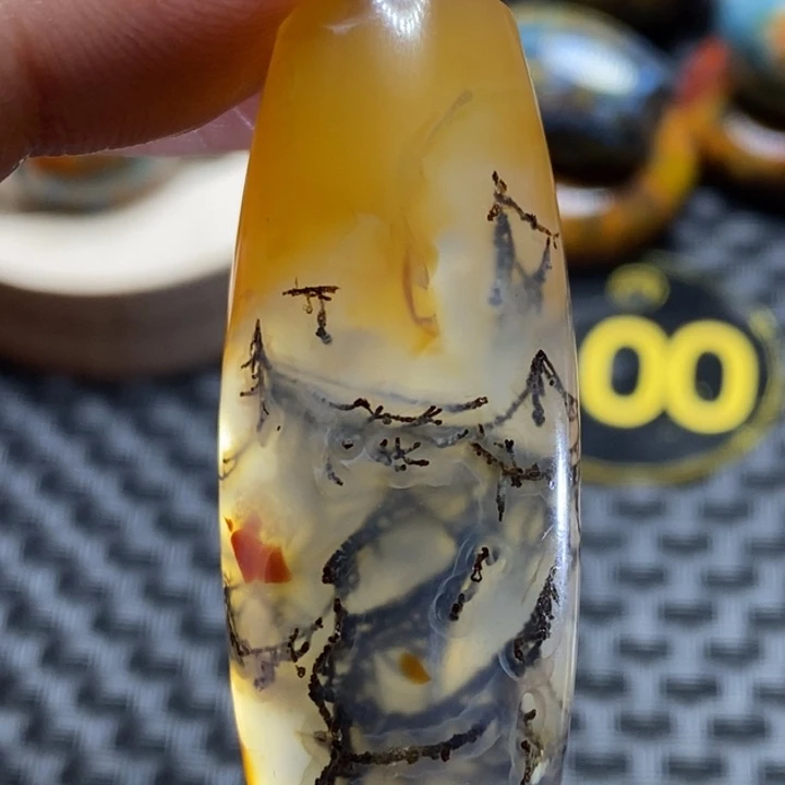 壹***哥玛瑙/玉髓未镶嵌颈饰