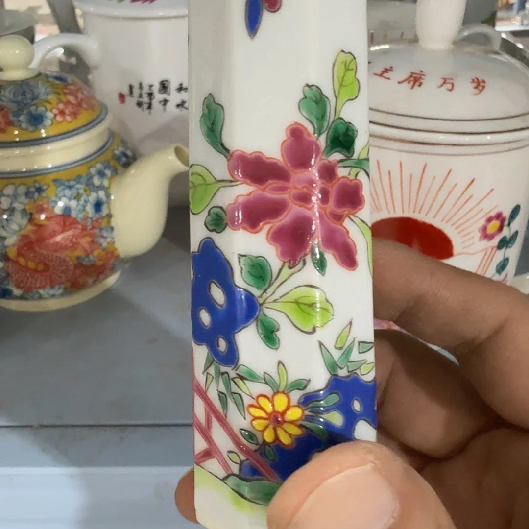 瓷片摆件等方式在不同行业
