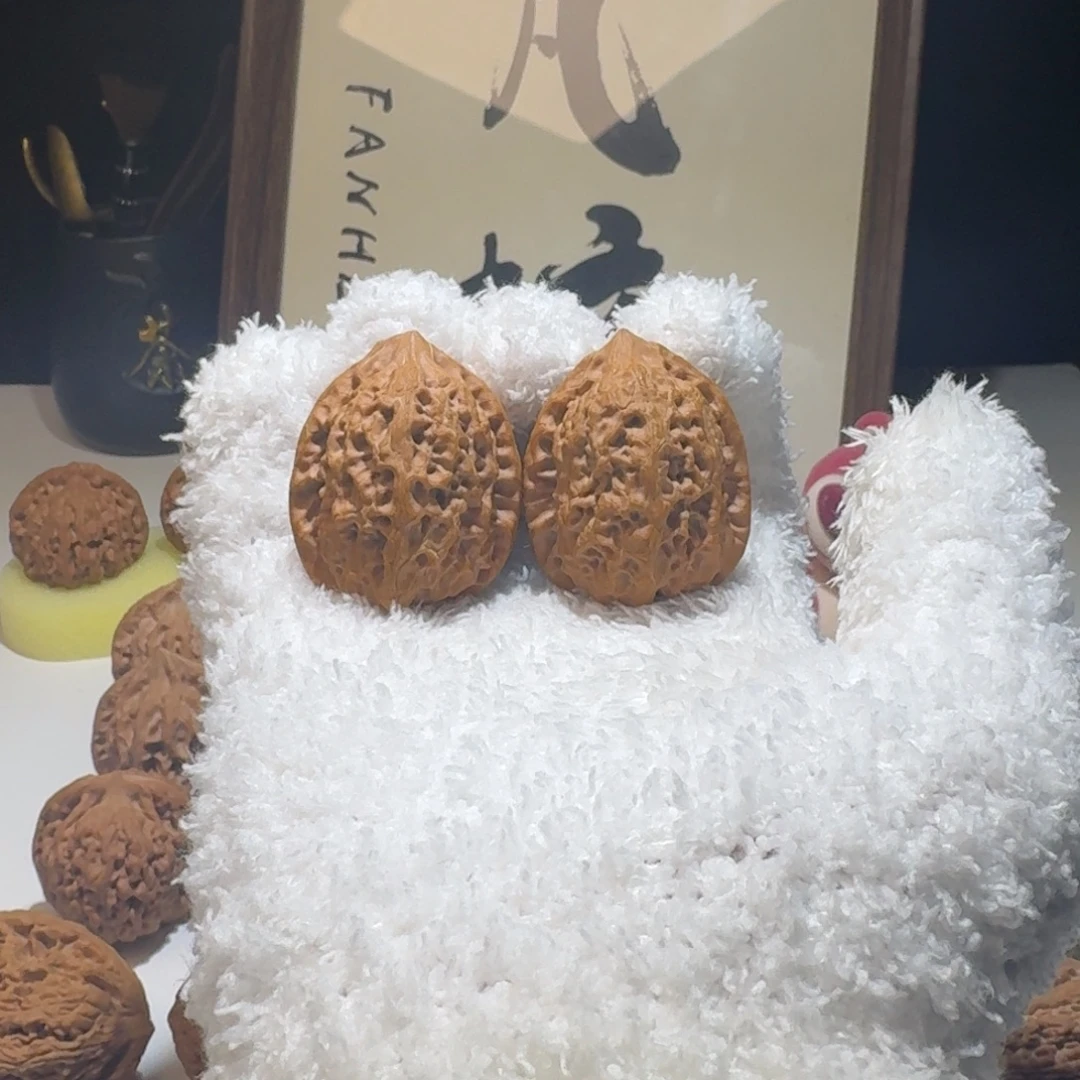 小***庄文玩核桃吊坠35沈阳鸡心