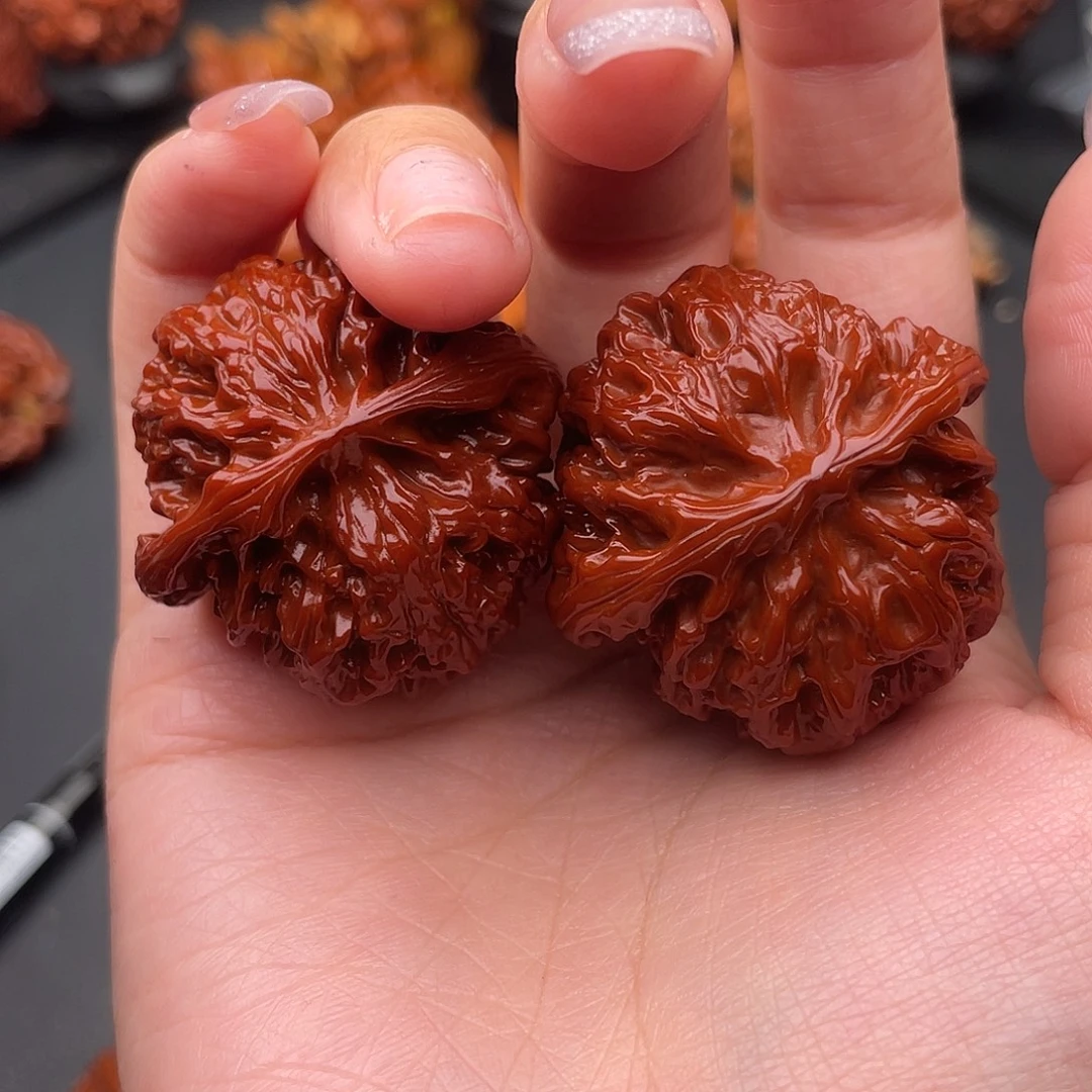 文玩核桃把件苹果园