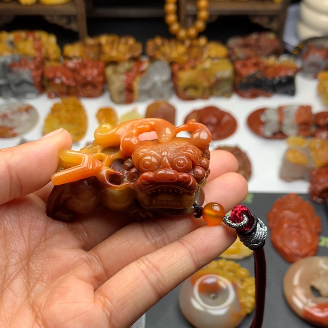 石英质玉（黄龙玉）挂件未镶嵌