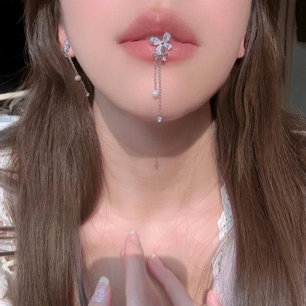 铜合金锆石耳饰 蝴蝶长款流苏耳饰气质时尚百搭小众超仙精致甜美