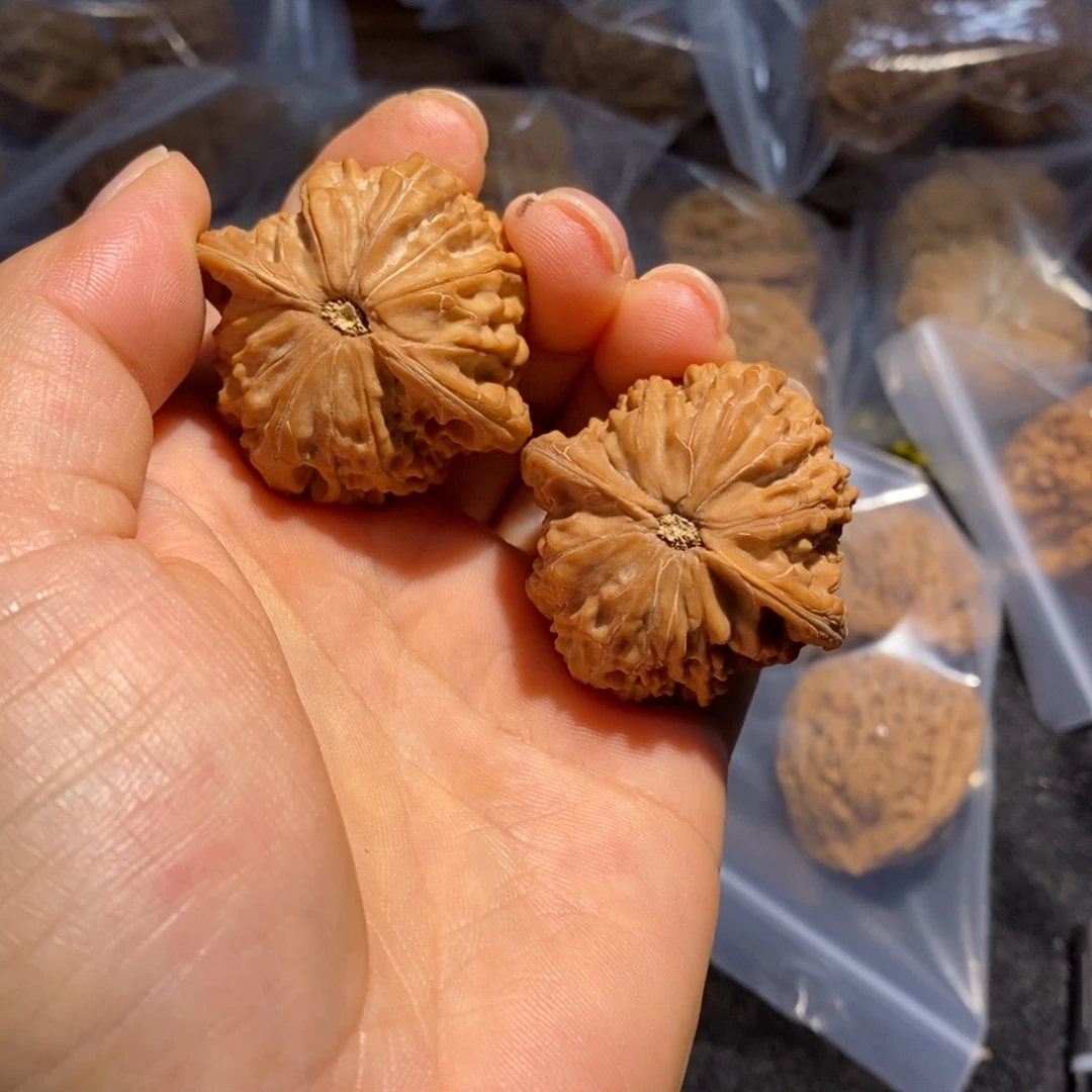 吊坠文玩核桃磨盘狮子头90