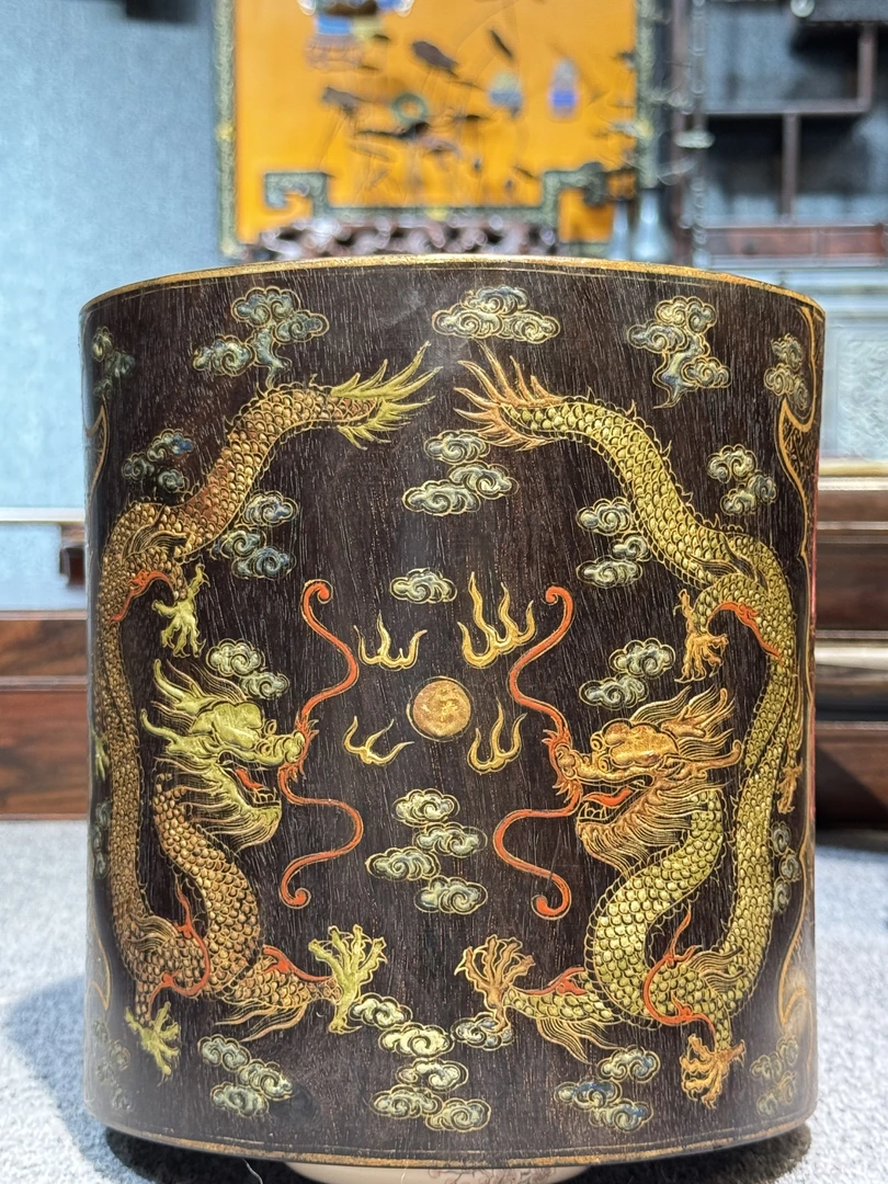 传统錾刻鎏金木器笔筒 双条祥云龙纹饰器型正高贵典雅