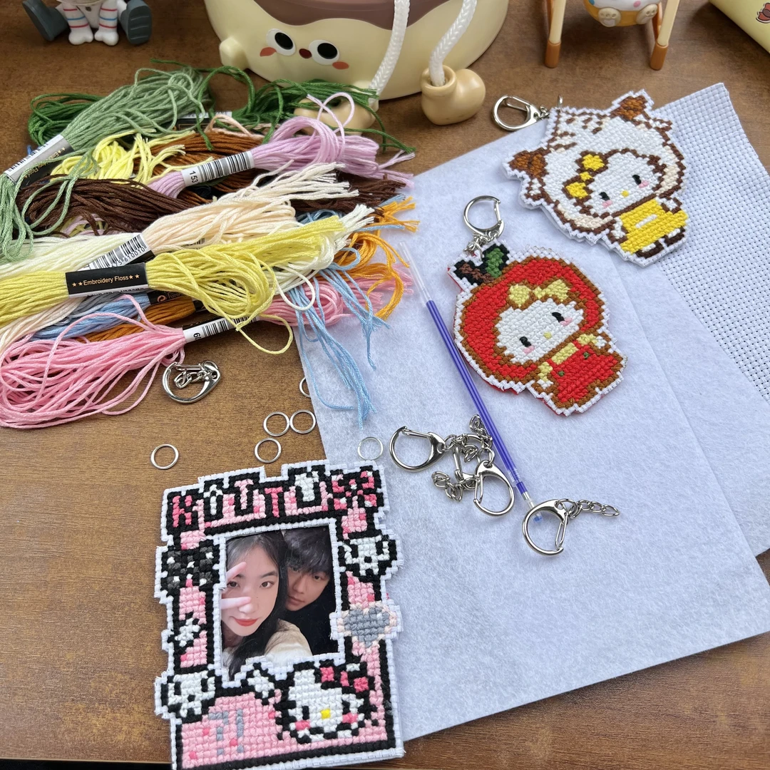 手工DIY创意可爱卡通十字绣挂件材料包钥匙扣挂件送女生礼物