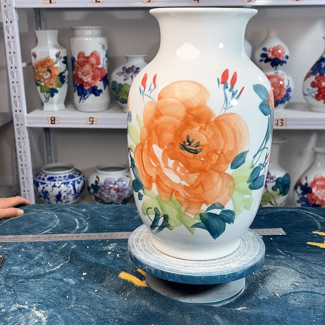 摆件景德镇陶瓷大冬黄牡