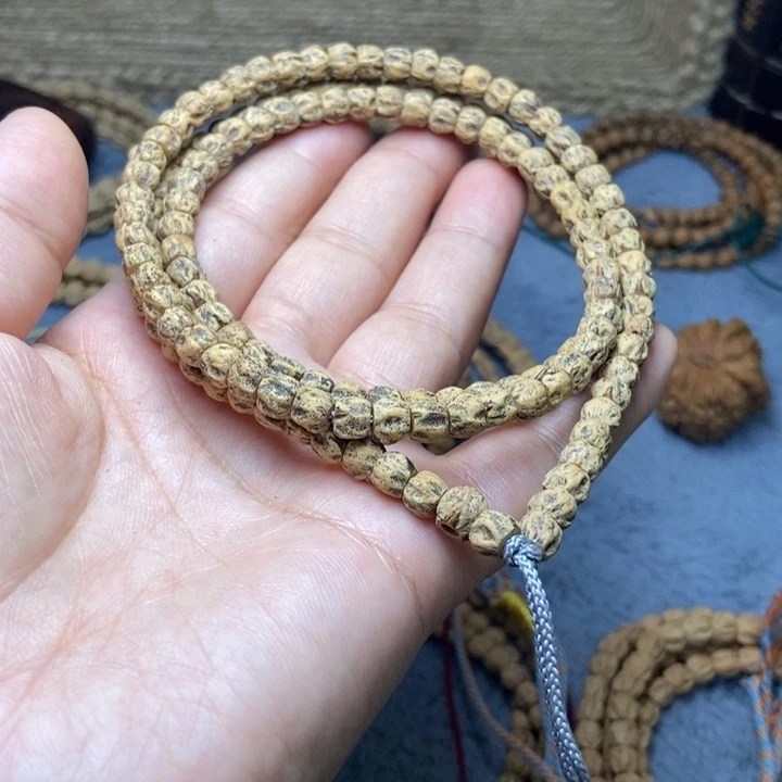 【闪购商品】吊坠柏香籽/百香籽