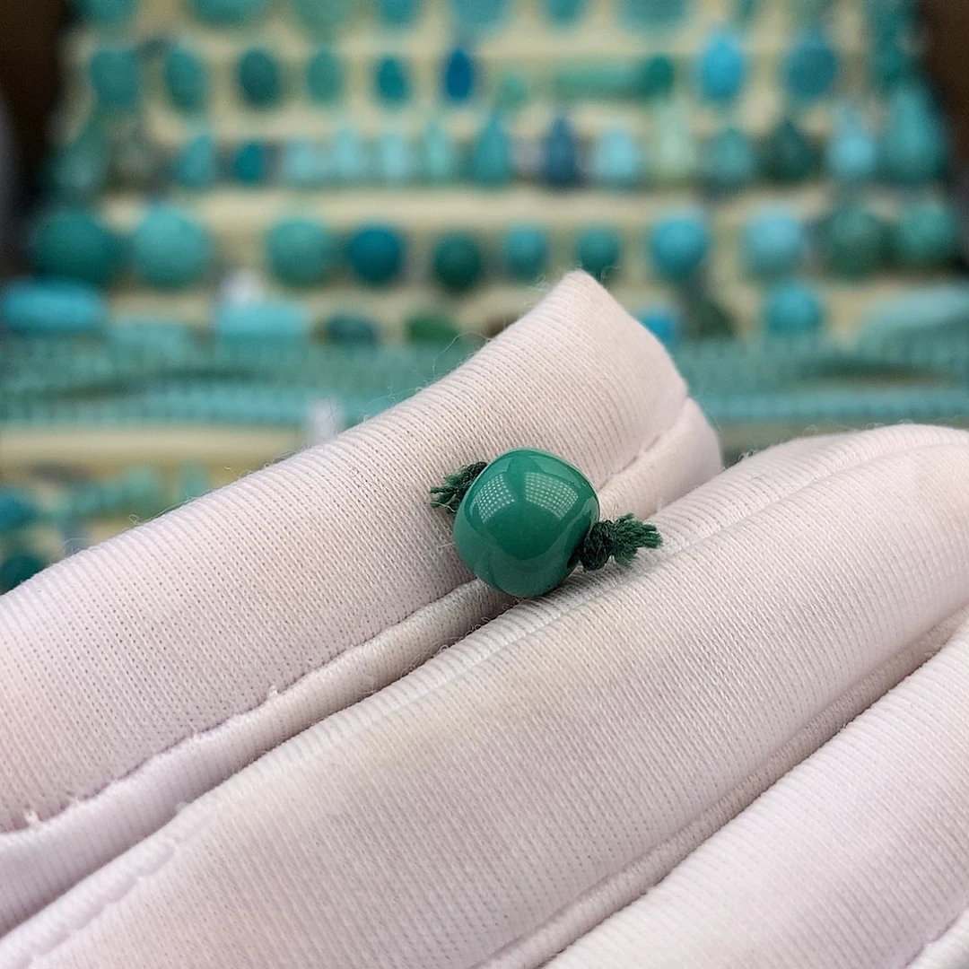 绿松石未镶嵌珠宝奇石8.4