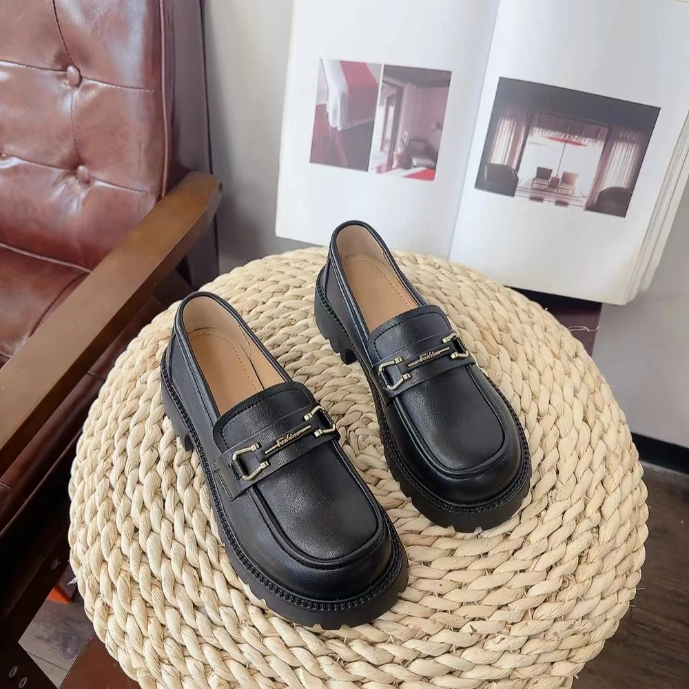 2305-5新款一字扣圆头舒适软底乐福鞋