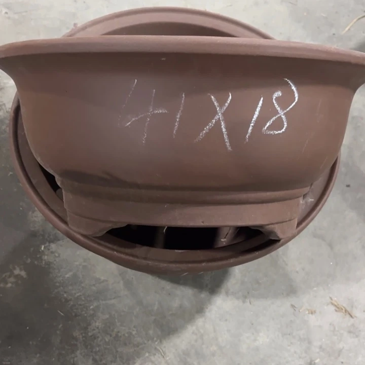 紫砂花盆  80-2。 41-18