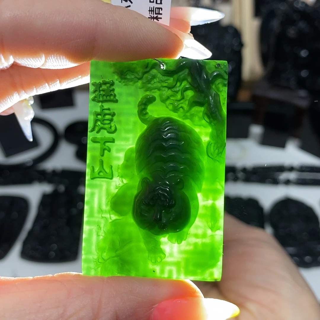 岫玉未镶嵌纯天然岫玉颈饰
