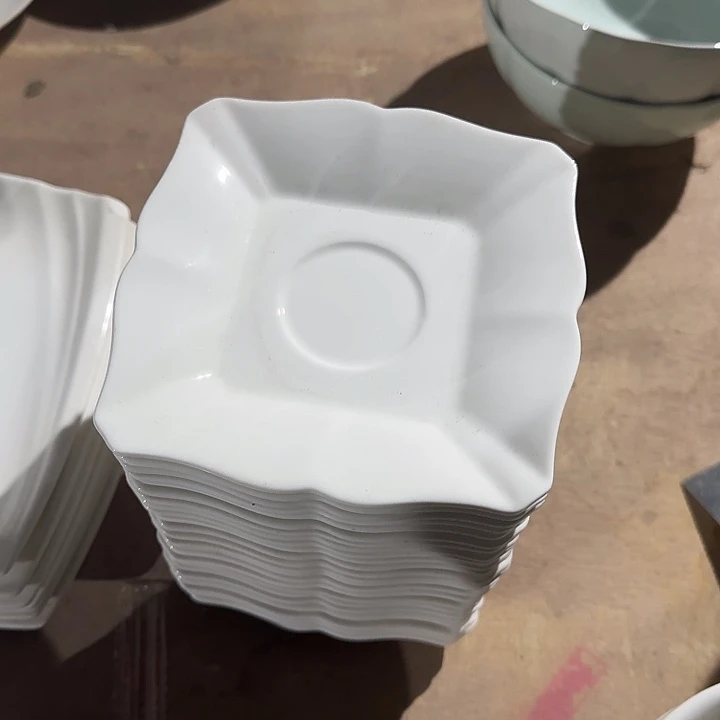 瓷5.5 英寸  四方碟 6 个