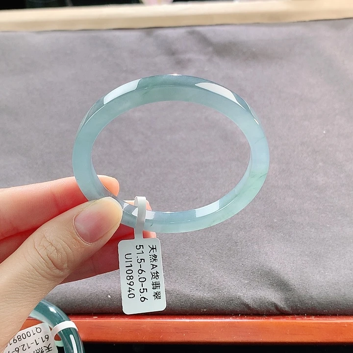 翡翠未镶嵌手镯天然