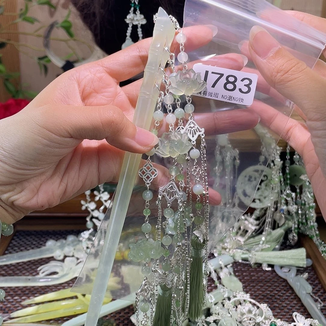 这***使蛇纹石玉未镶嵌发饰