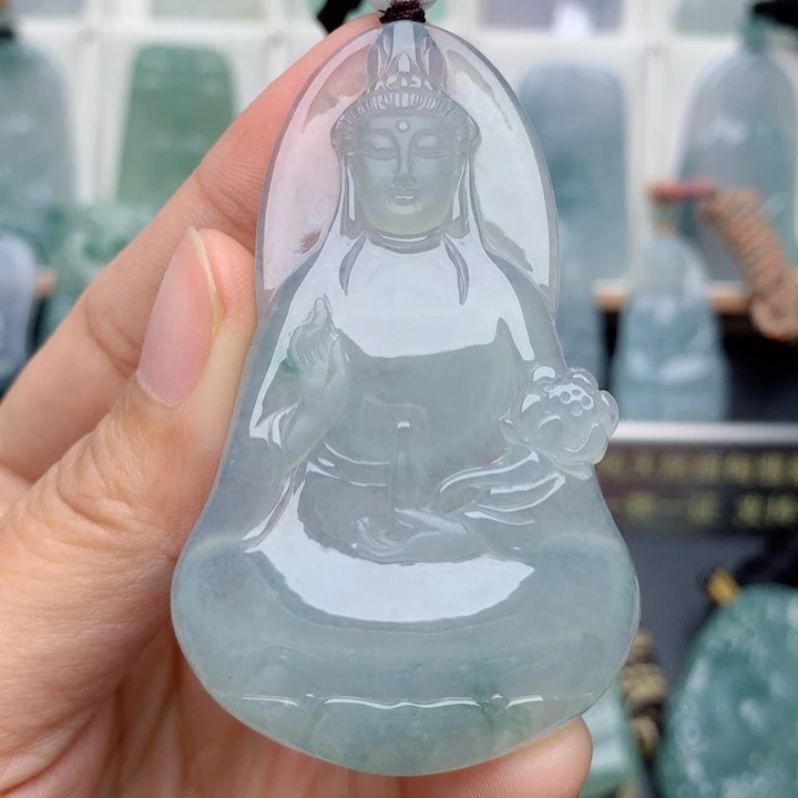 東***篱翡翠未镶嵌颈饰素衣