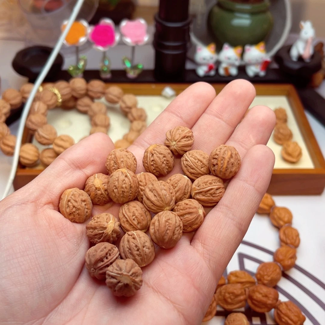 文玩核桃手串k**a蛤蟆头