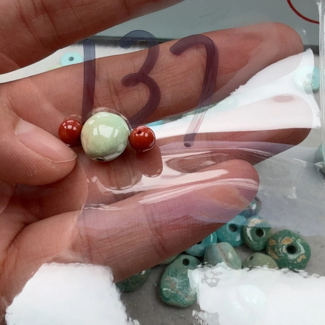 南红玛瑙未镶嵌珠宝奇石