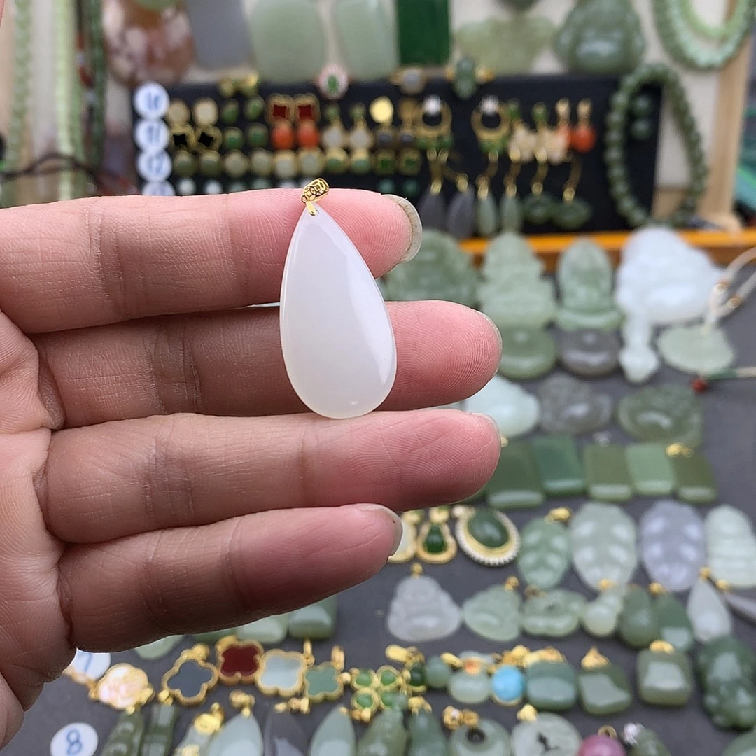 和田玉18K金镶嵌吊坠(不含链)