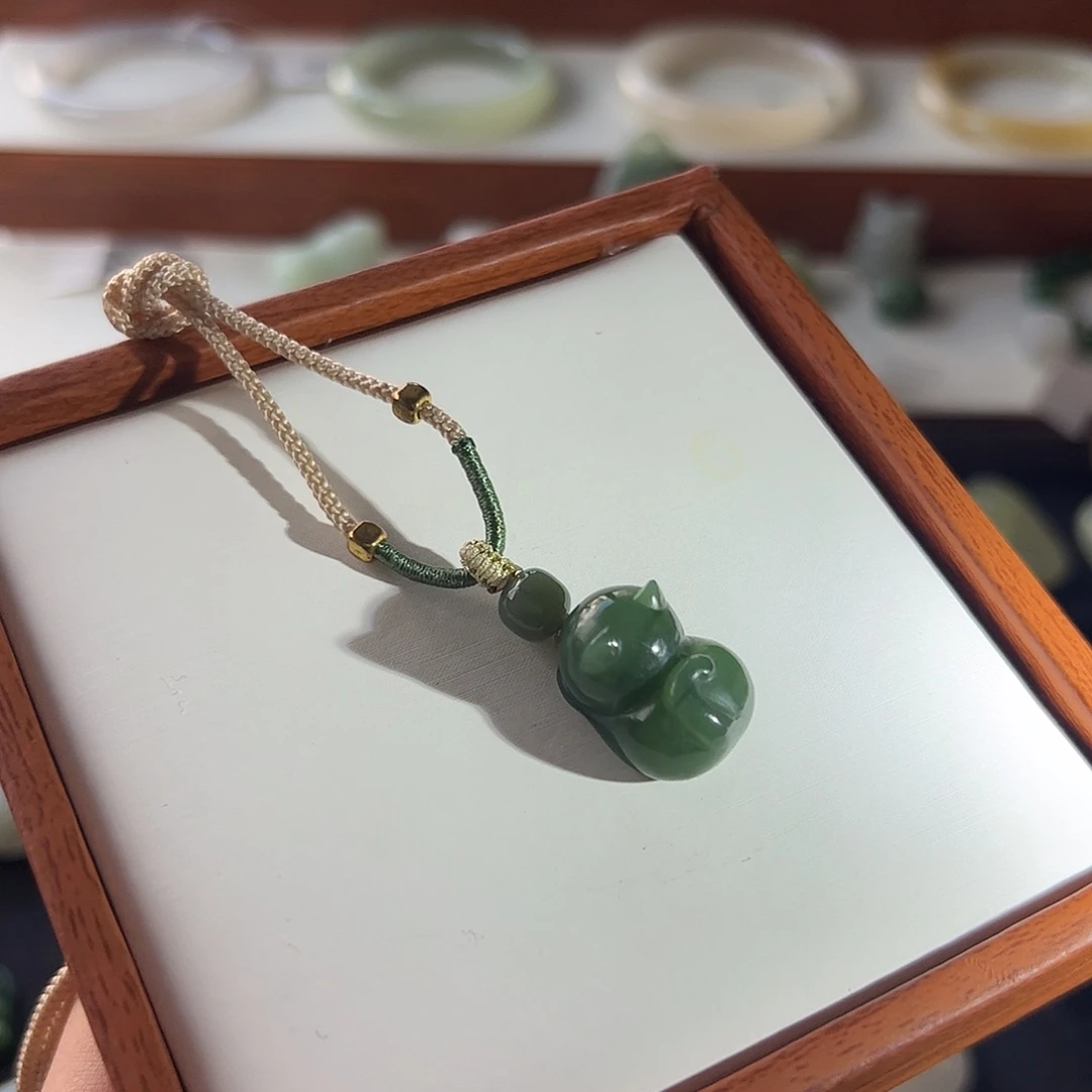 和田玉未镶嵌吊坠(不含链)