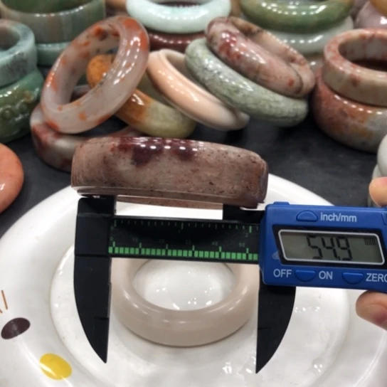 未镶嵌石英质玉珠宝半成品18