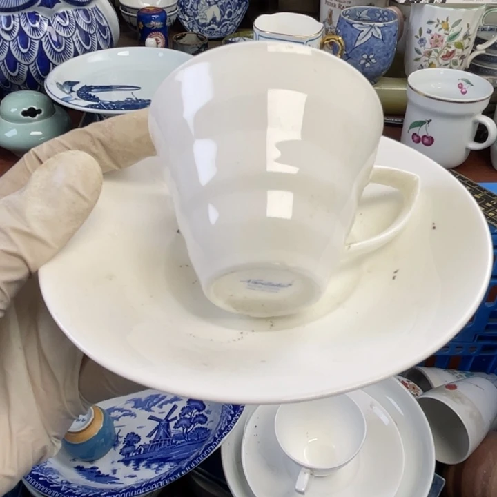 他家瓷器真美…开播了