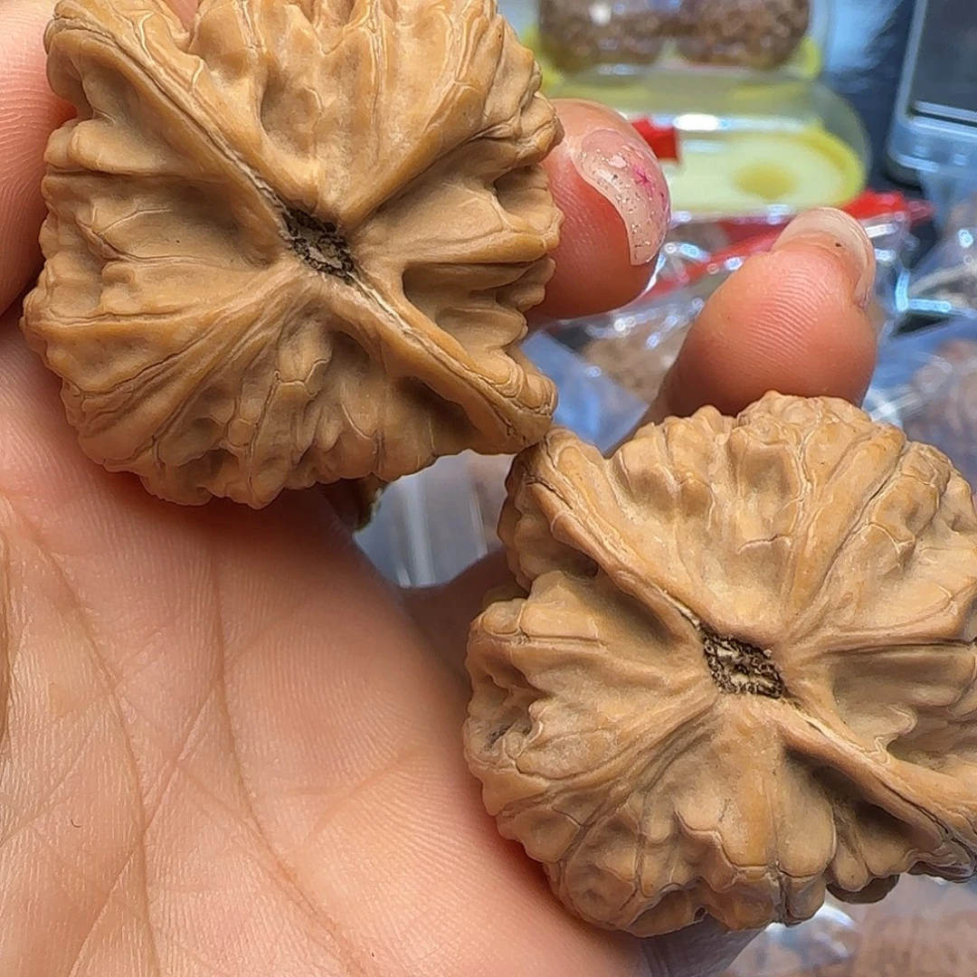 文玩核桃吊坠43平谷玄武全品