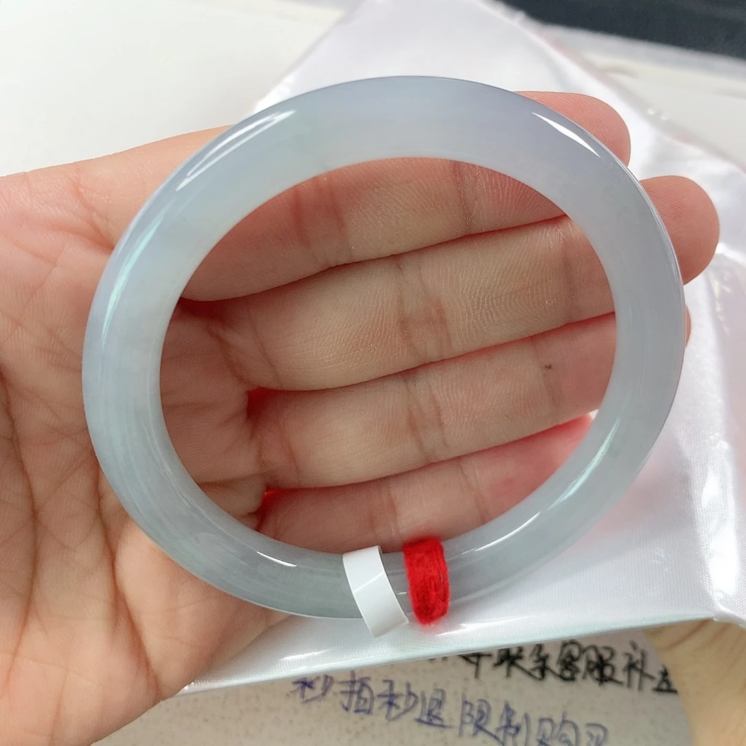 未镶嵌手镯（圆镯）翡翠大*