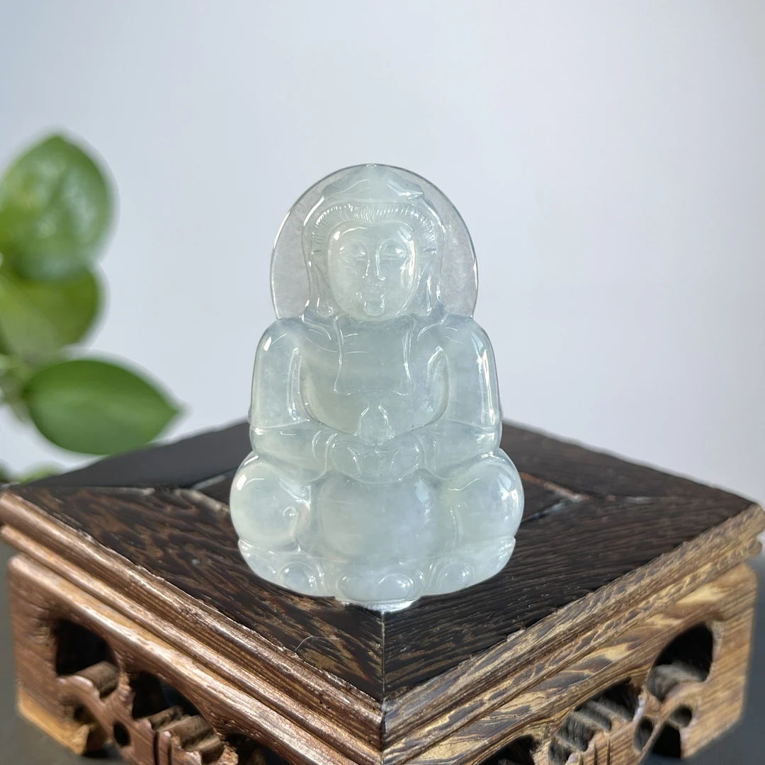 JGA18-156 天然缅甸A货翡翠 正装观音