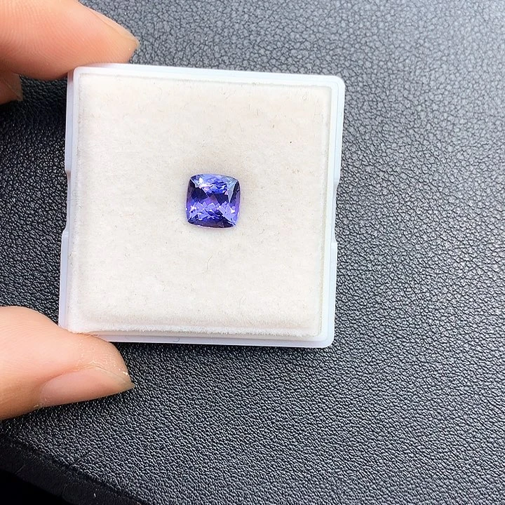 裸石未镶嵌坦桑石W****a