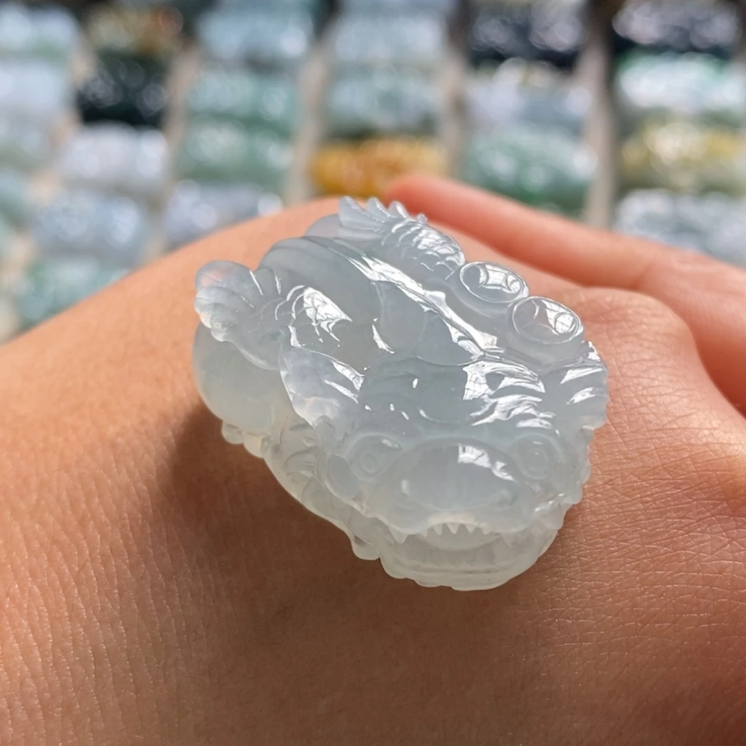 翡翠未镶嵌颈饰天然翡翠貔貅吊坠