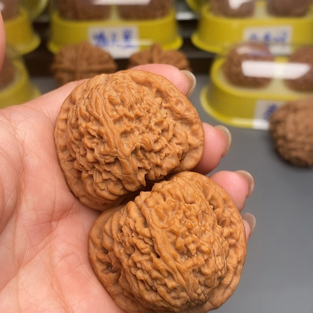 木质类文玩核桃南疆石