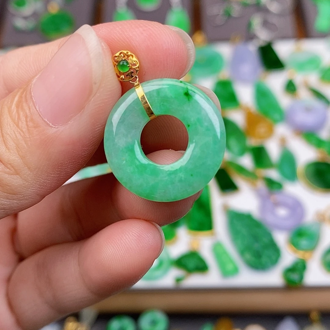 翡翠18K金镶嵌吊坠(不含链)