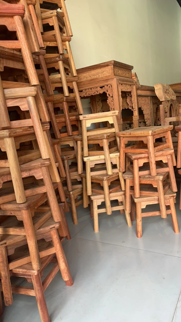 红木缅花富贵凳，直播间截图