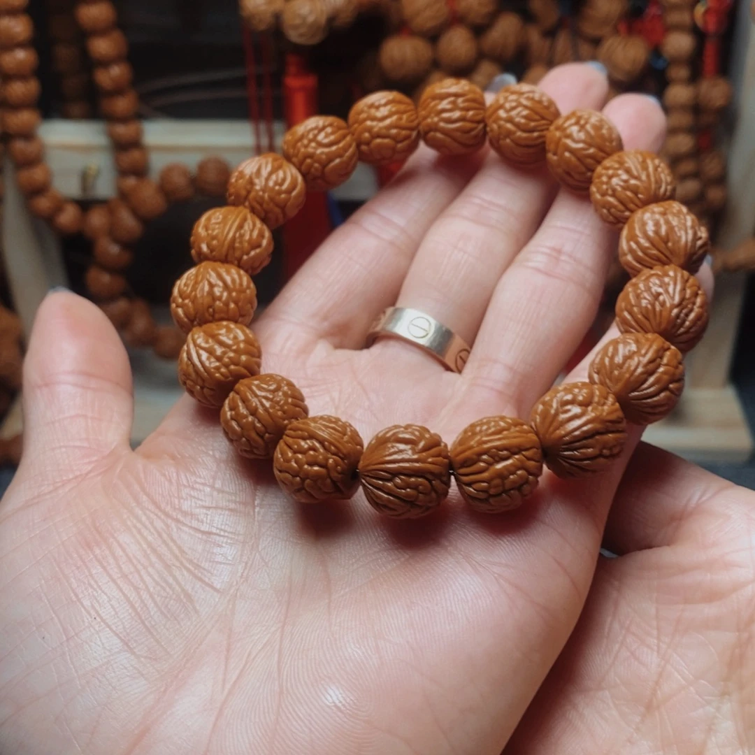 桃核吊坠龙纹桃枭