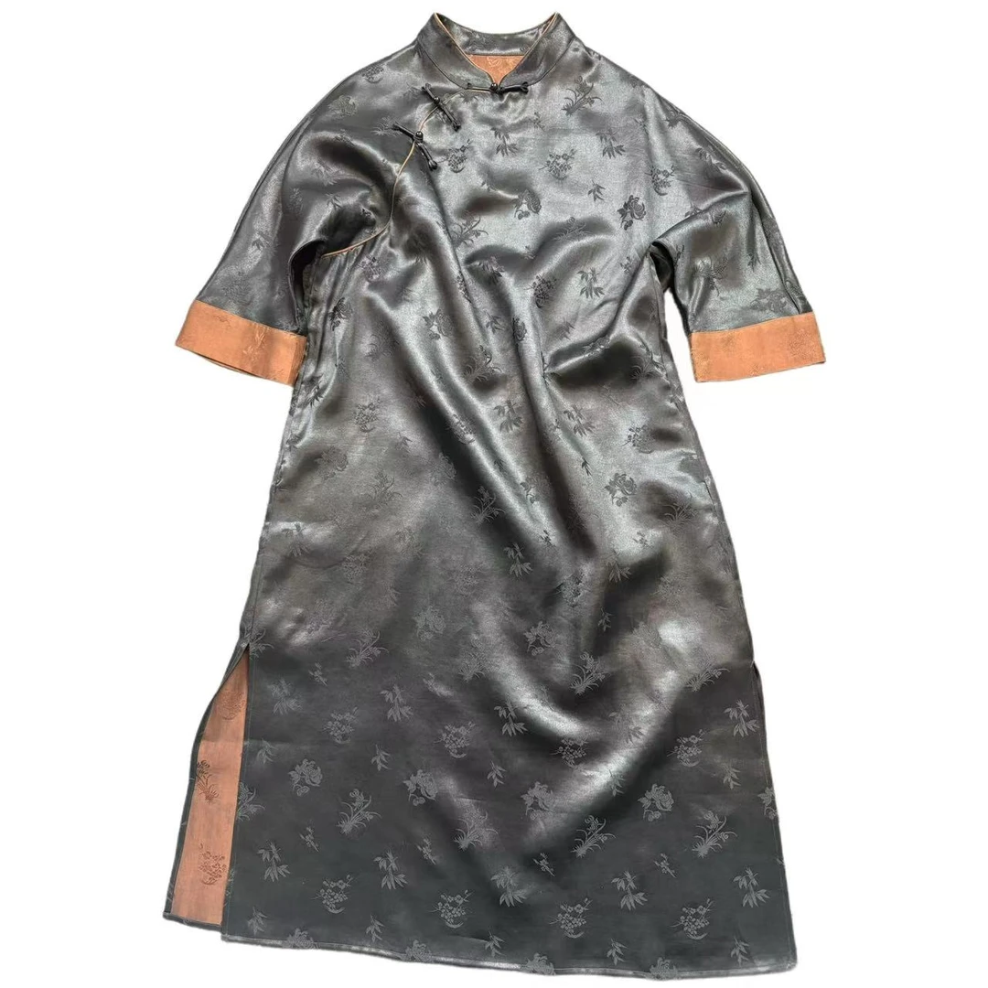 【梅兰竹菊 · 连衣裙】重磅油皮子老料黑胶绸梅兰刺绣长袖连衣裙