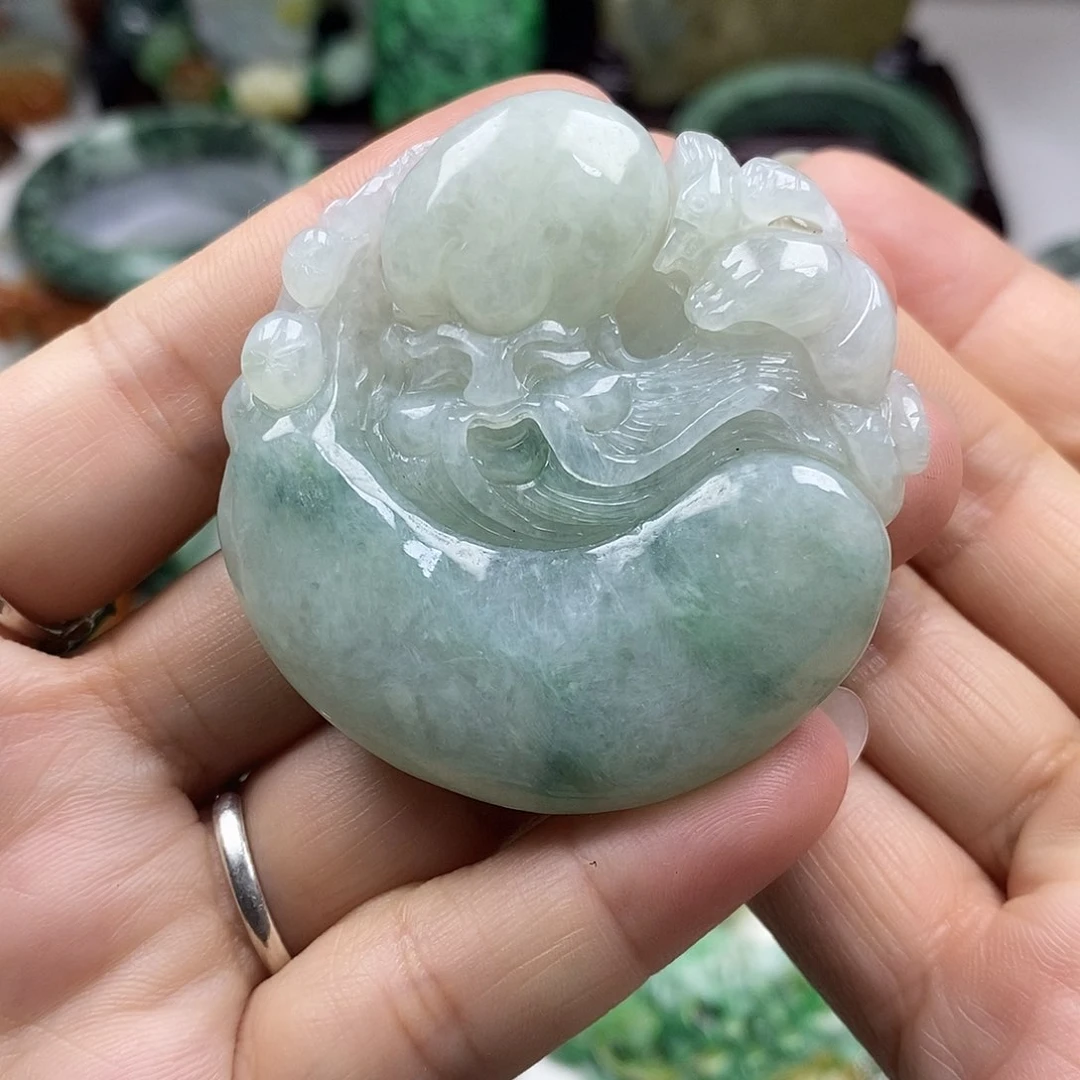 颈饰未镶嵌翡翠牌子
