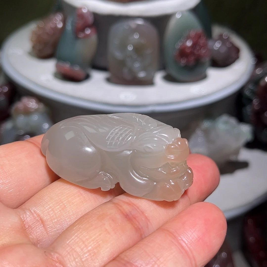 用***6玛瑙/玉髓未镶嵌颈饰