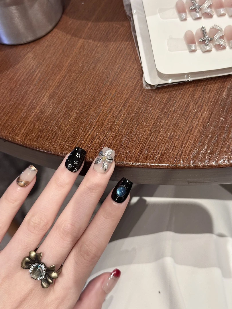 【富士山下】蓝色玻璃珠猫眼纯手工穿戴甲甜酷风格