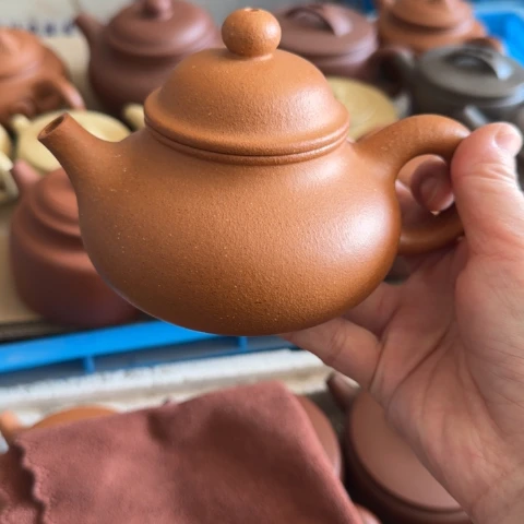 茶壶紫砂金降坡泥300cc