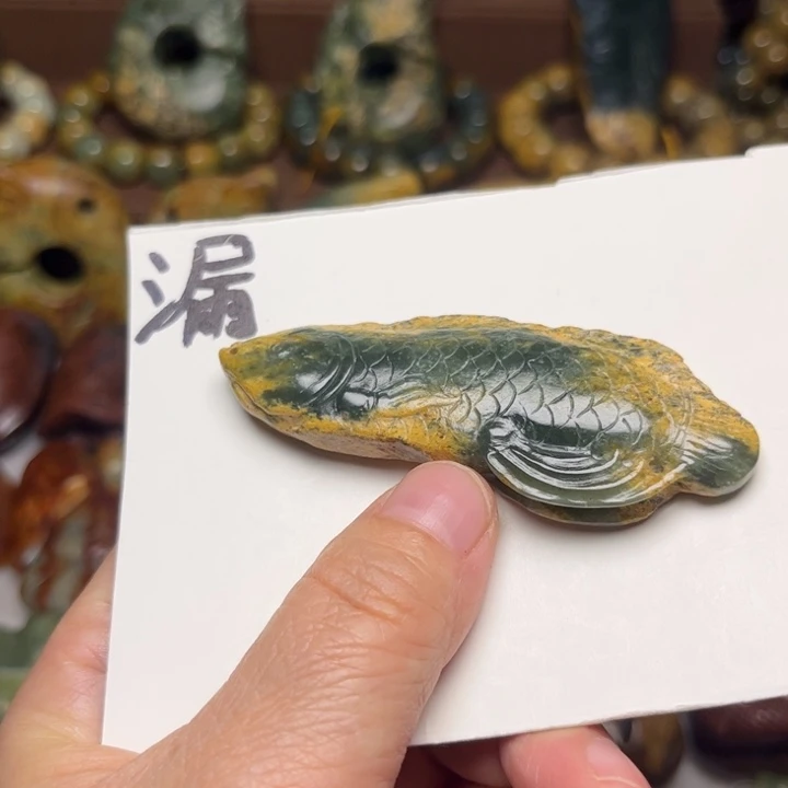 岫岩河磨玉（透闪石质玉）未镶嵌珠宝奇石