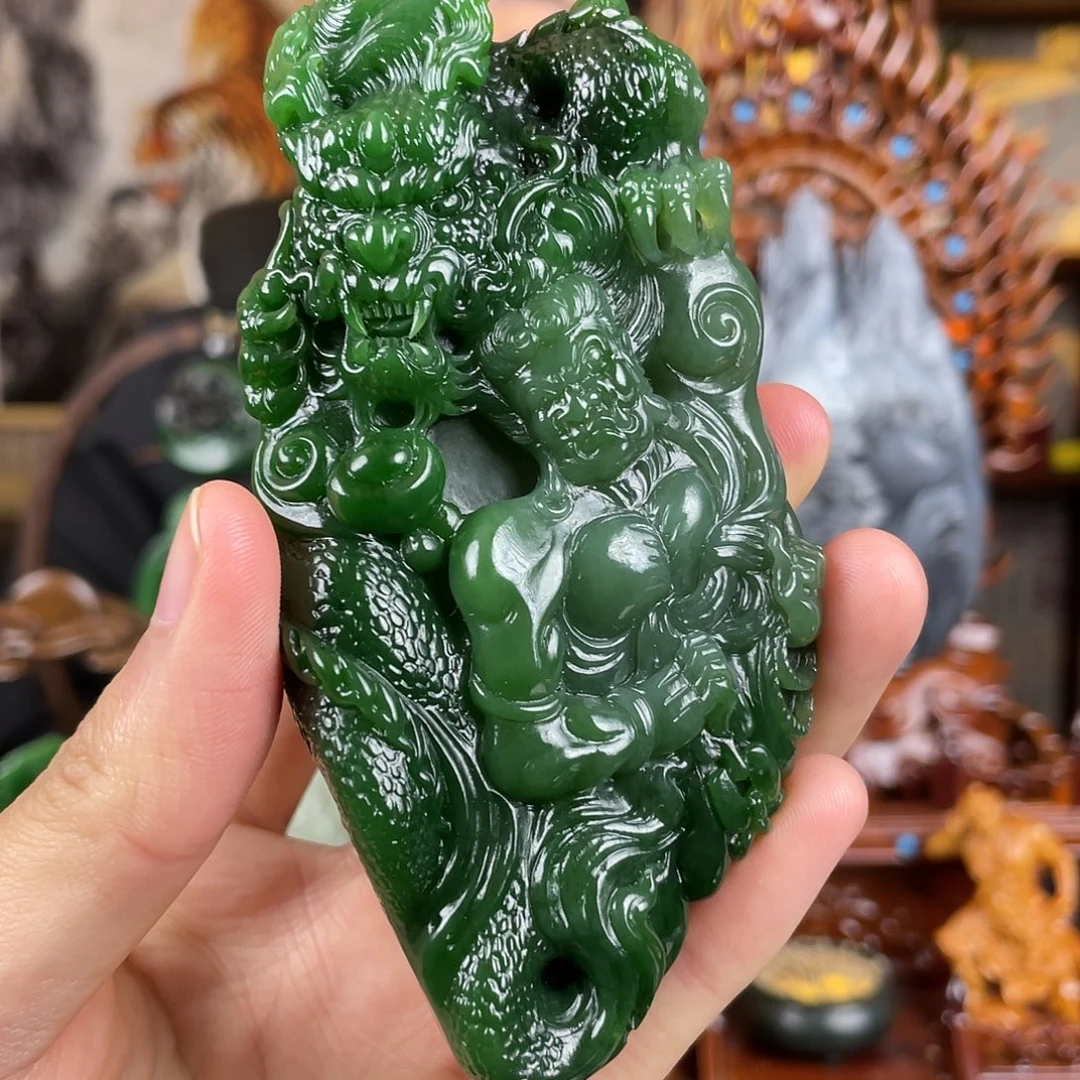 和田玉未镶嵌把件