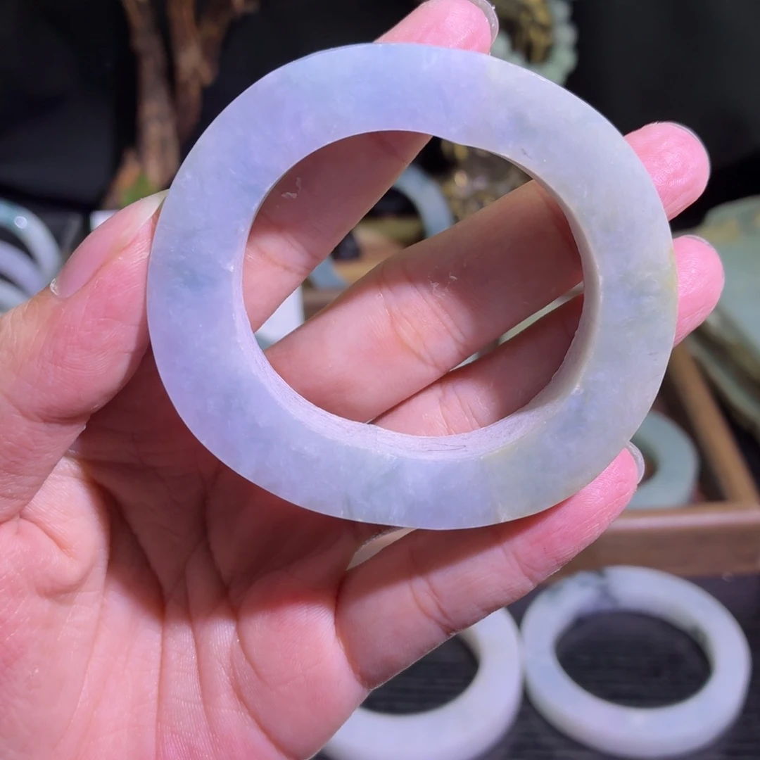 定制翡翠未镶嵌天然翡翠A货毛胚手镯