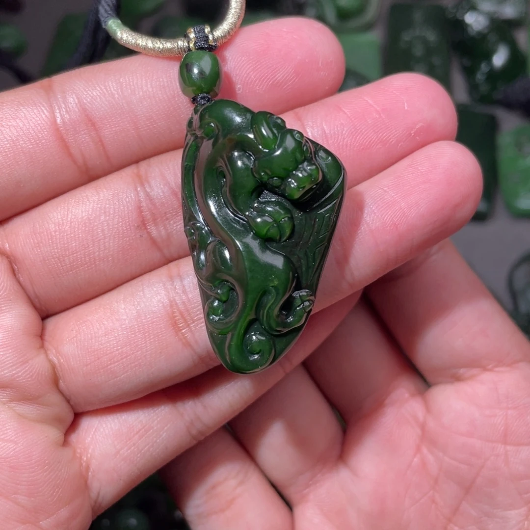 和田玉（碧玉）未镶嵌颈饰