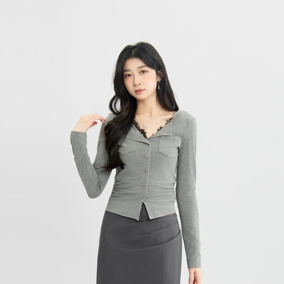 三福 春季韩版性感蕾丝拼接设计感领口褶皱收腰T恤497648