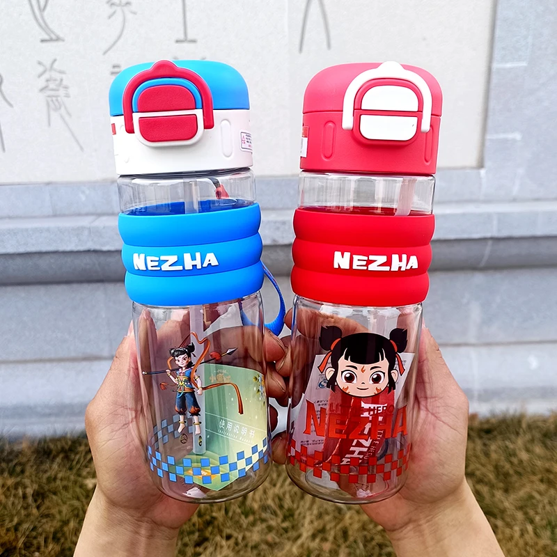 哪吒大容量儿童吸管水杯高颜值女生双饮塑料杯子男款上学专用水壶